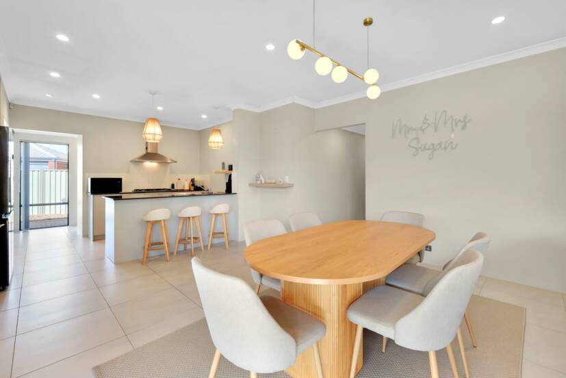 5 Gahnia Street, PIARA WATERS, WA 6112 AUS
