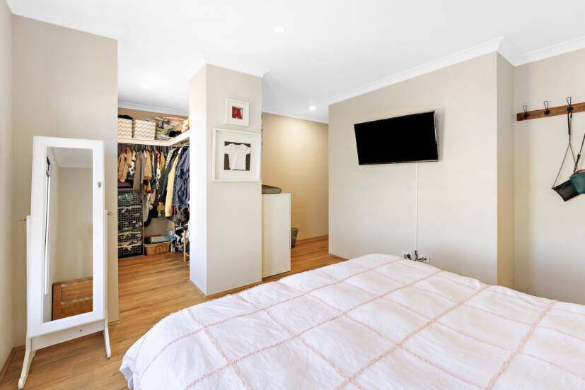 4 Yering Lane, HARRISDALE, WA 6112 AUS