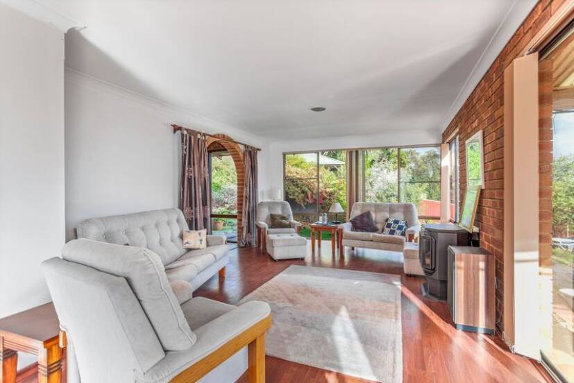 71 Carawatha Avenue, MOUNT NASURA, WA 6112 AUS