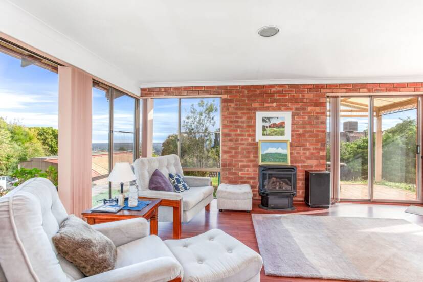 71 Carawatha Avenue, MOUNT NASURA, WA 6112 AUS