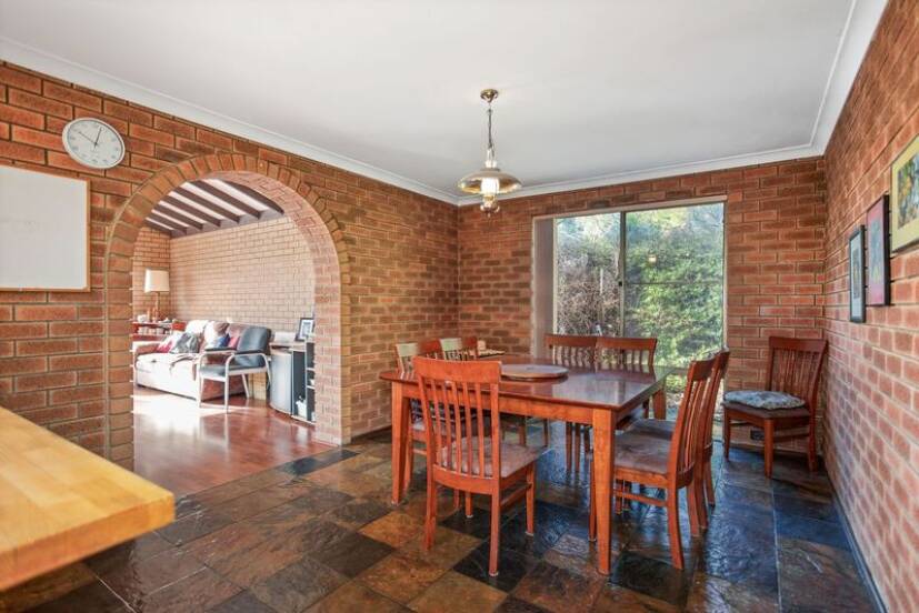 71 Carawatha Avenue, MOUNT NASURA, WA 6112 AUS