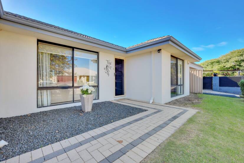 8 Arion Avenue, HARRISDALE, WA 6112 AUS