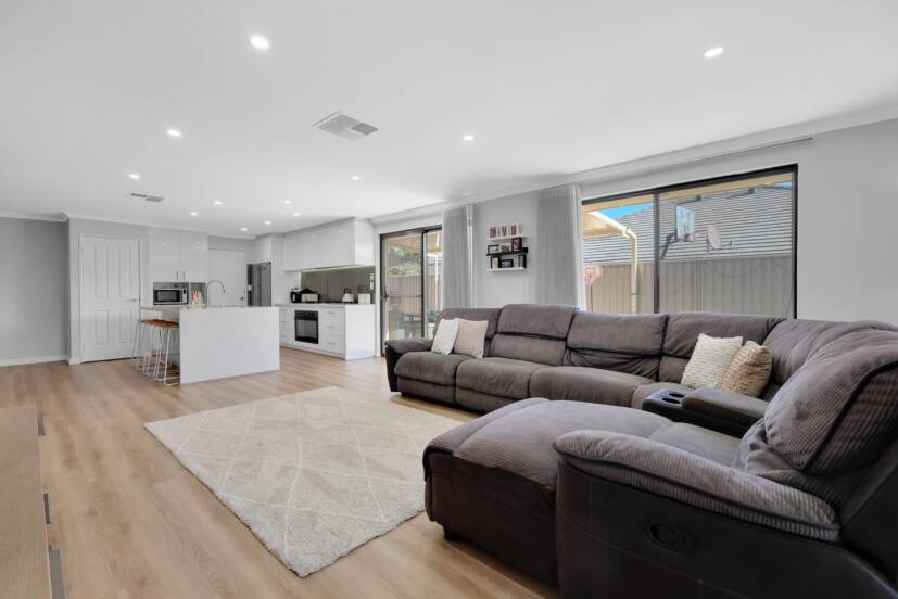 8 Arion Avenue, HARRISDALE, WA 6112 AUS
