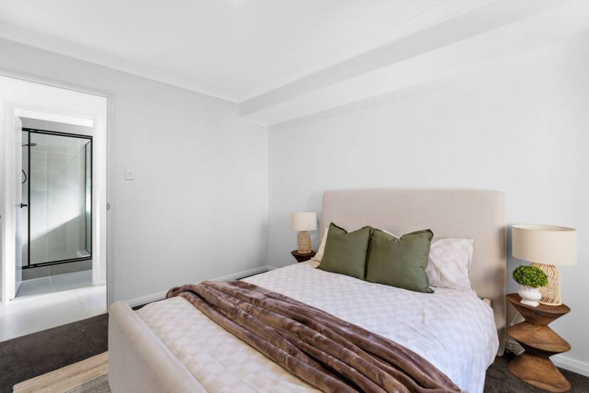 7 Lignite Avenue, PIARA WATERS, WA 6112 AUS