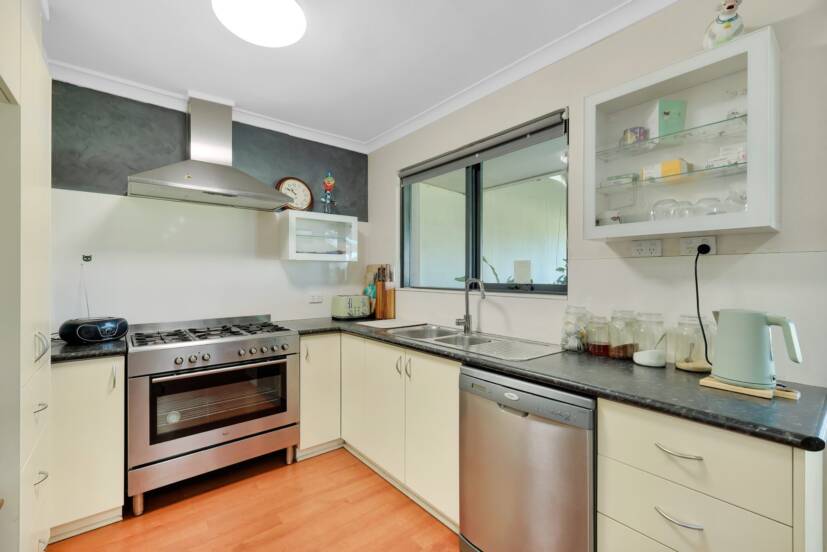 12 Delbridge Drive, KENWICK, WA 6107 AUS