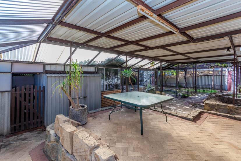 127 Fremantle Road, GOSNELLS, WA 6110 AUS