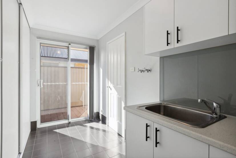 30 Barraberry Way, BYFORD, WA 6122 AUS