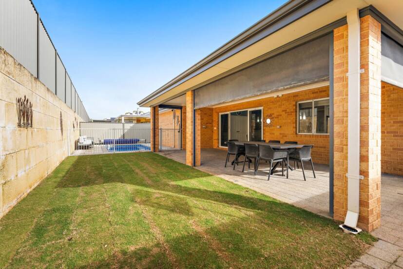 30 Barraberry Way, BYFORD, WA 6122 AUS