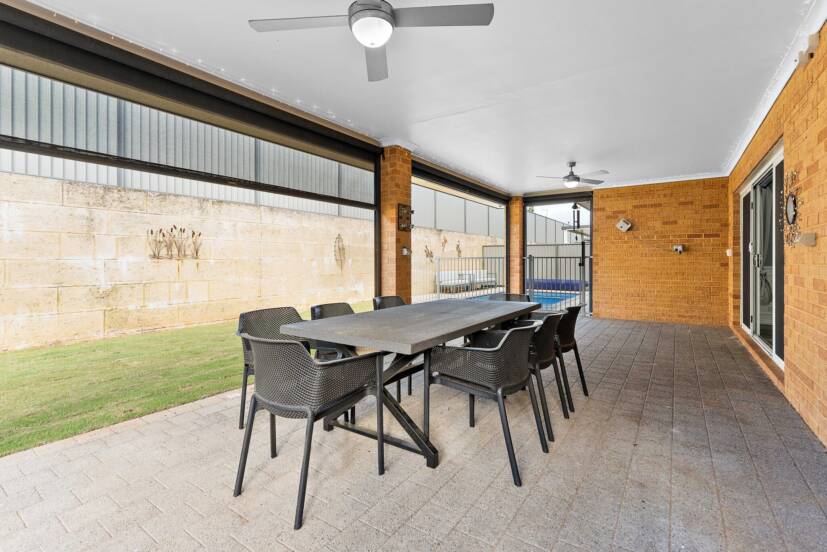 30 Barraberry Way, BYFORD, WA 6122 AUS