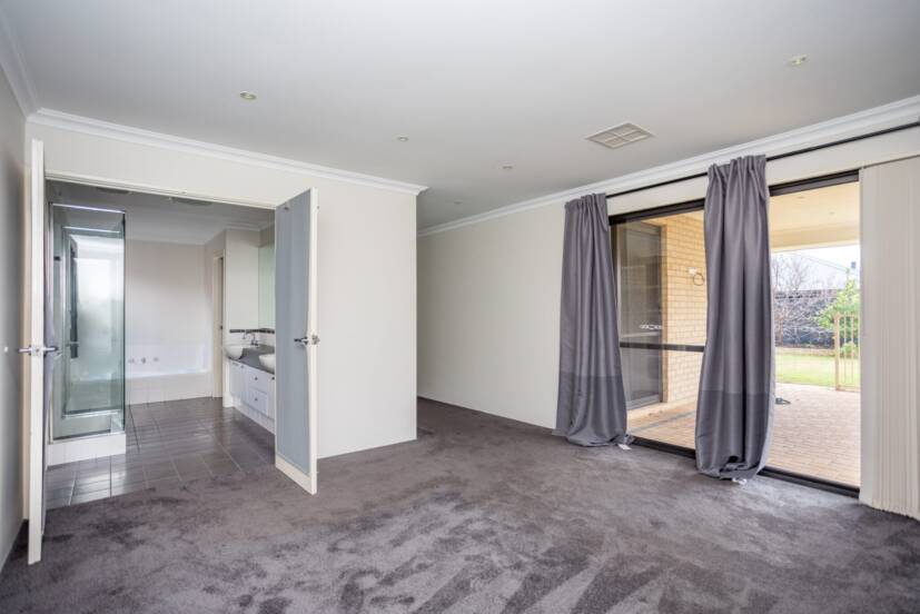 16 Halfpenny Way, BYFORD, WA 6122 AUS