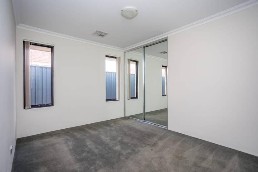 16 Halfpenny Way, BYFORD, WA 6122 AUS