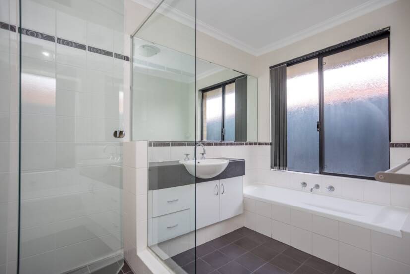 16 Halfpenny Way, BYFORD, WA 6122 AUS