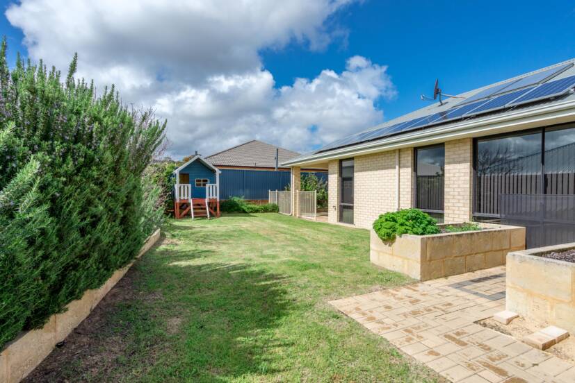16 Halfpenny Way, BYFORD, WA 6122 AUS