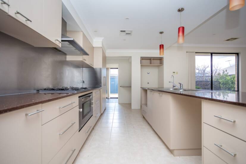 16 Halfpenny Way, BYFORD, WA 6122 AUS