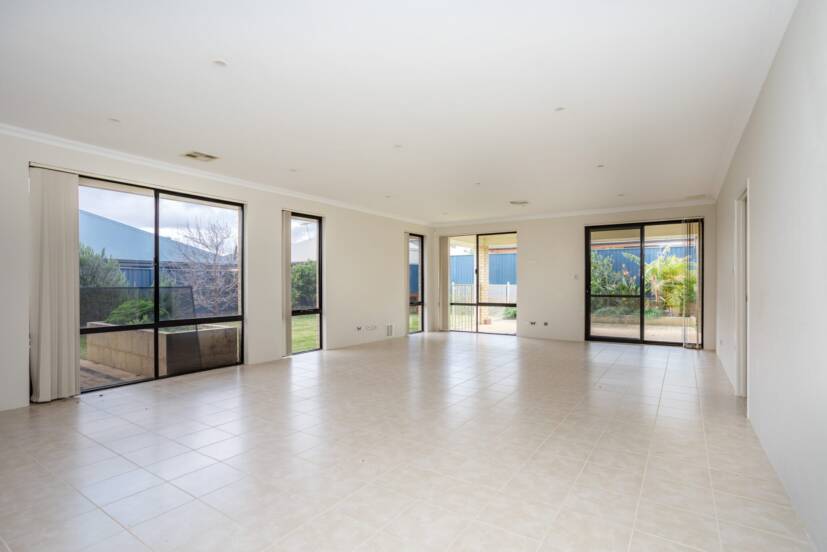 16 Halfpenny Way, BYFORD, WA 6122 AUS