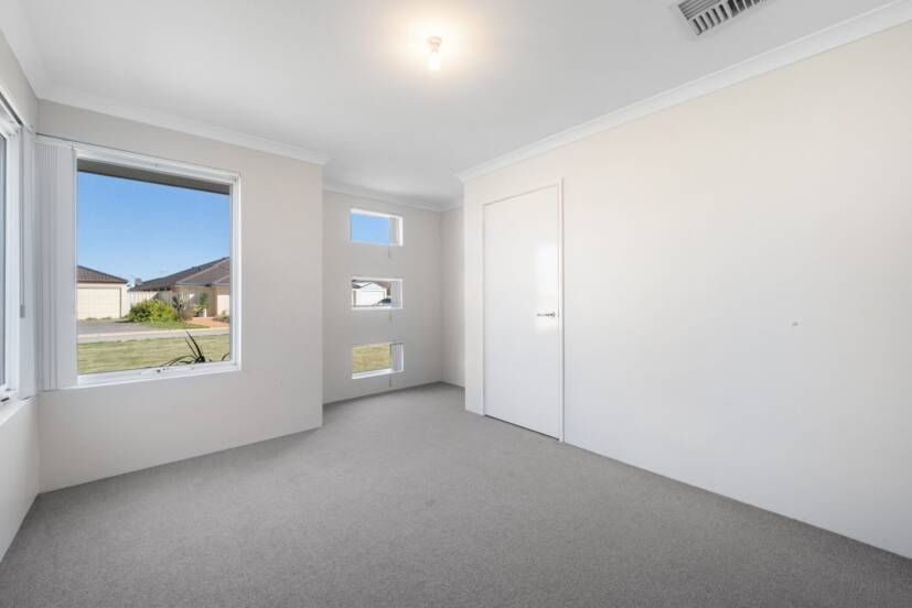 5 Lakewood Grove, BERTRAM, WA 6167 AUS