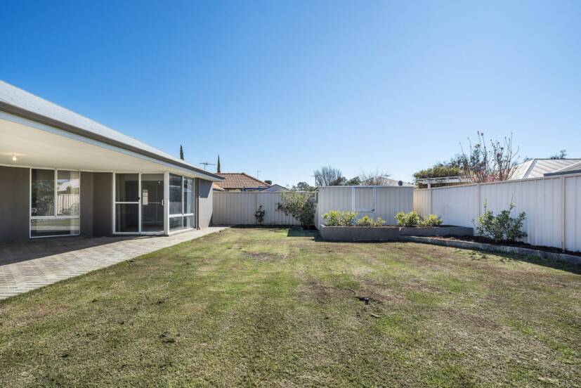 5 Lakewood Grove, BERTRAM, WA 6167 AUS