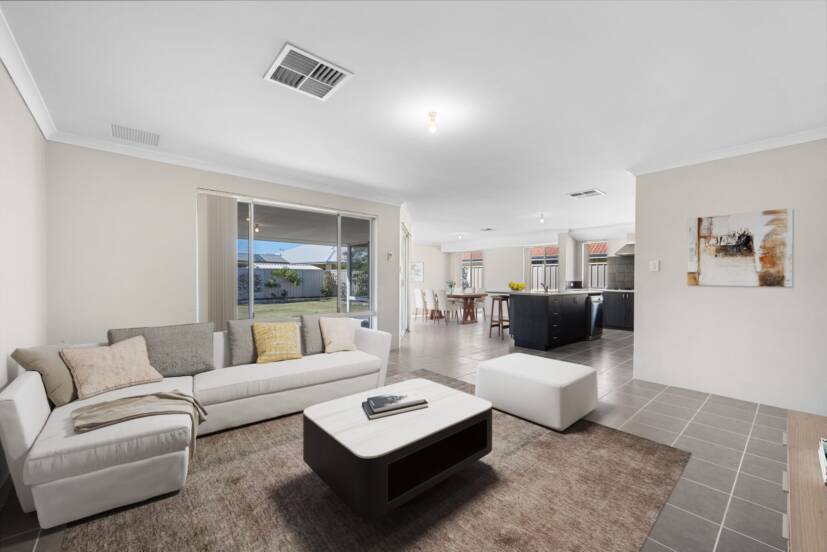 5 Lakewood Grove, BERTRAM, WA 6167 AUS