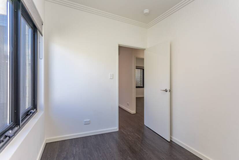 4/13 Lena Street, BECKENHAM, WA 6107 AUS