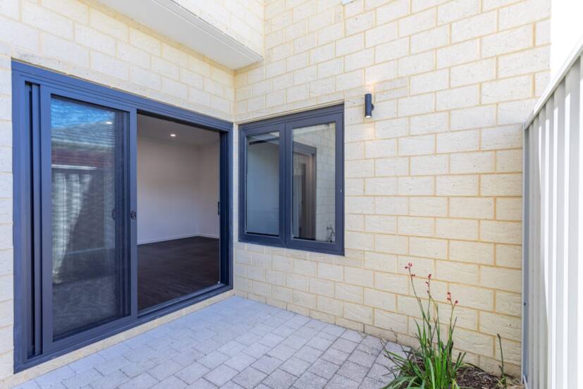 4/13 Lena Street, BECKENHAM, WA 6107 AUS