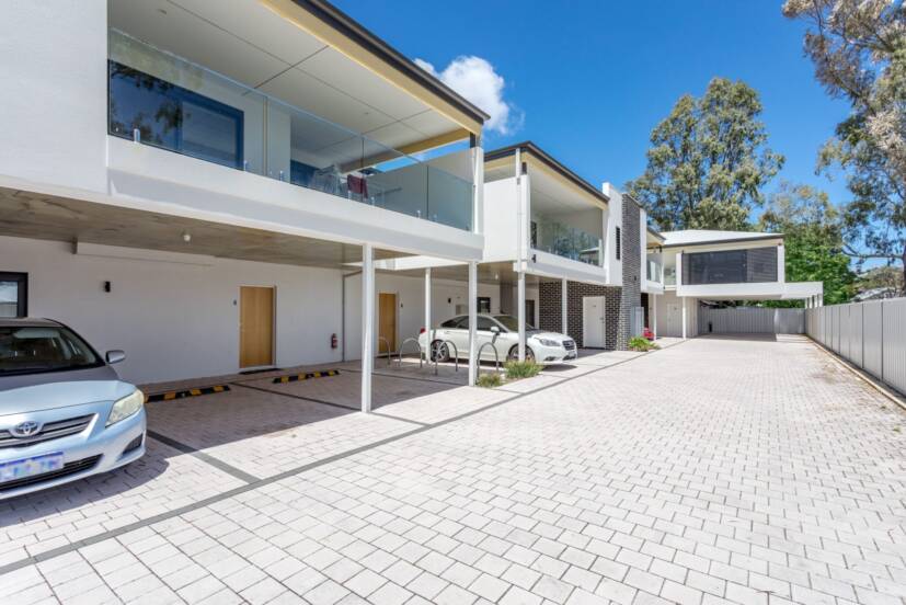 4/13 Lena Street, BECKENHAM, WA 6107 AUS