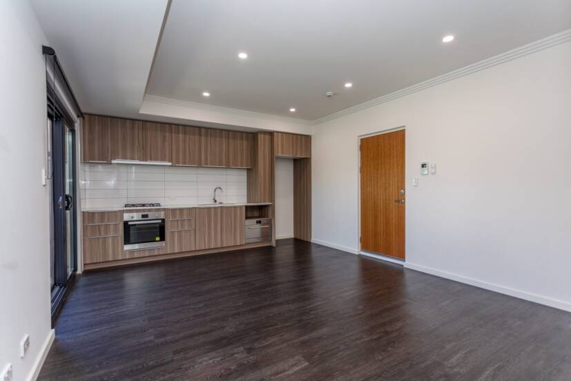 4/13 Lena Street, BECKENHAM, WA 6107 AUS