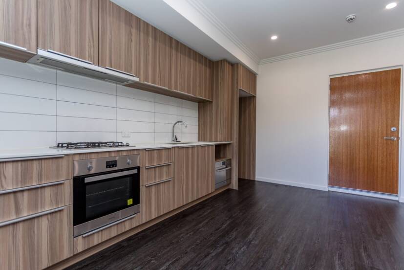 4/13 Lena Street, BECKENHAM, WA 6107 AUS