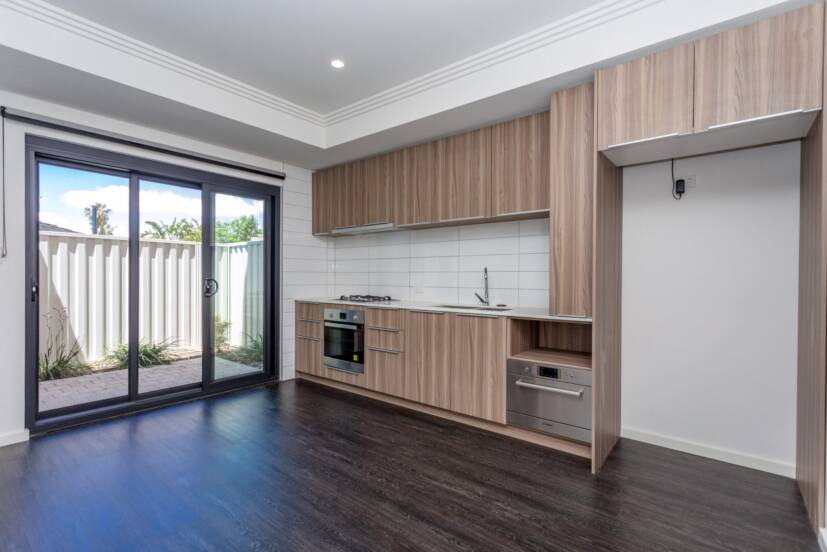 4/13 Lena Street, BECKENHAM, WA 6107 AUS