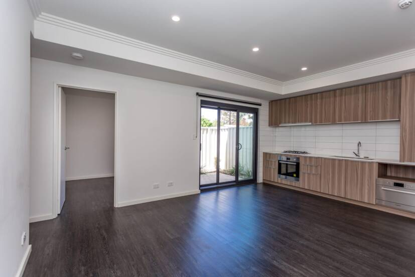 4/13 Lena Street, BECKENHAM, WA 6107 AUS