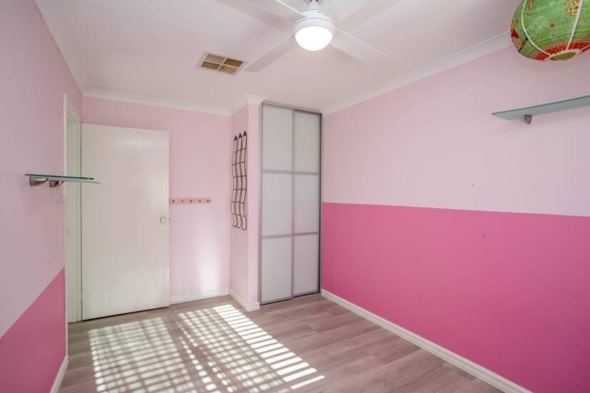 6 Baillon Pass, HARRISDALE, WA 6112 AUS