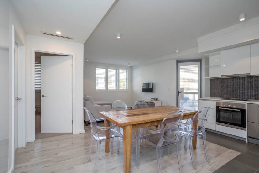 8/34 Shoalwater Street, NORTH COOGEE, WA 6163 AUS