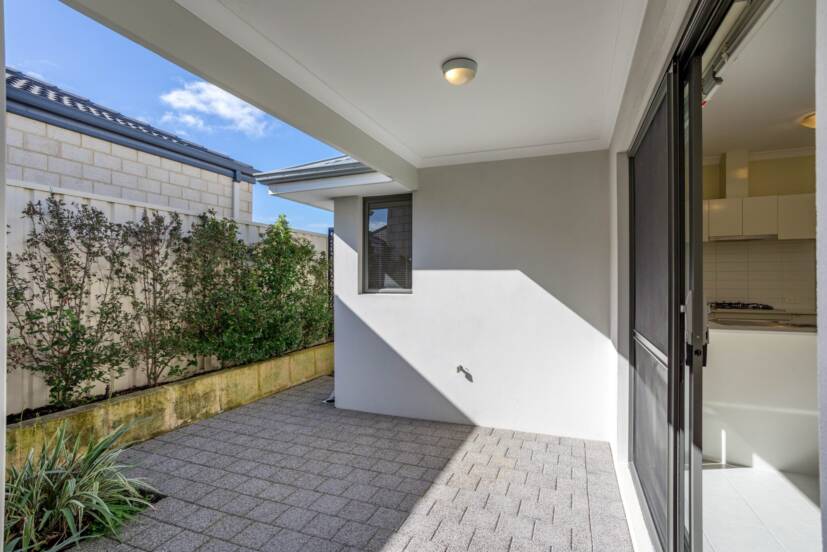 5/18 Gowrie Approach, CANNING VALE, WA 6155 AUS