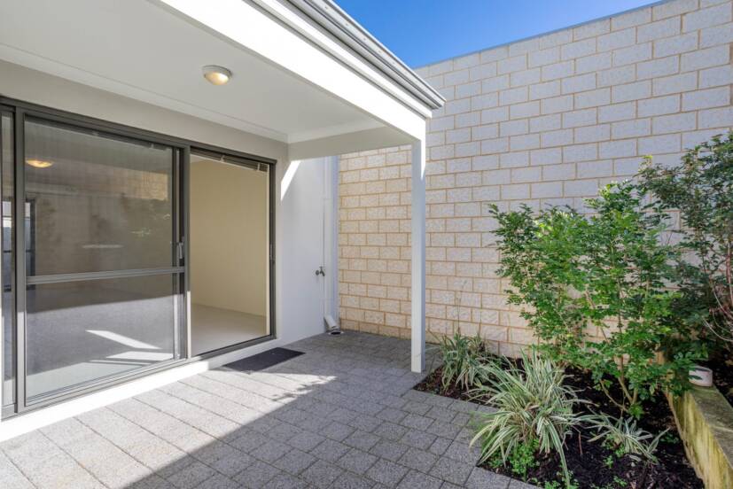 5/18 Gowrie Approach, CANNING VALE, WA 6155 AUS