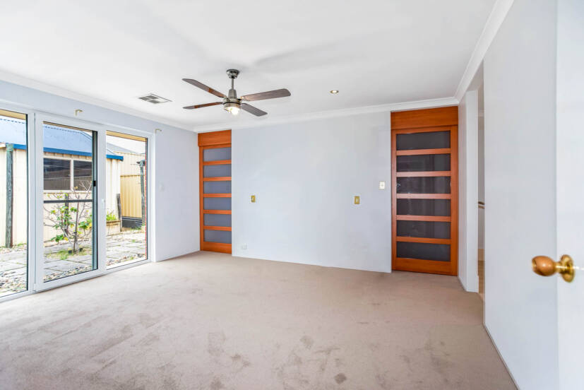 7 Miniata Way, CANNING VALE, WA 6155 AUS