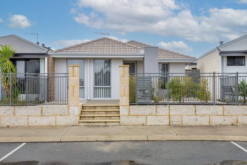 117 Broadway Boulevard, PIARA WATERS, WA 6112 AUS