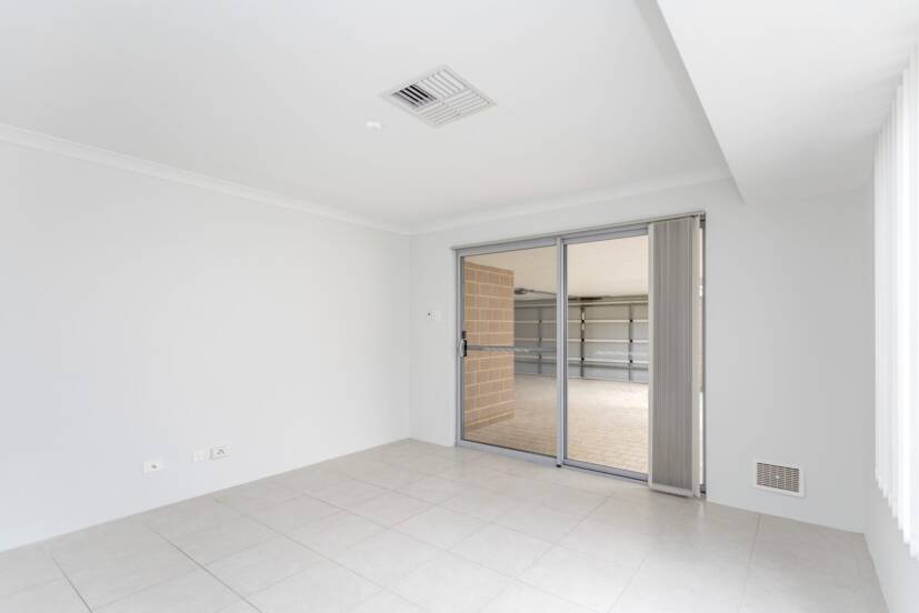 117 Broadway Boulevard, PIARA WATERS, WA 6112 AUS