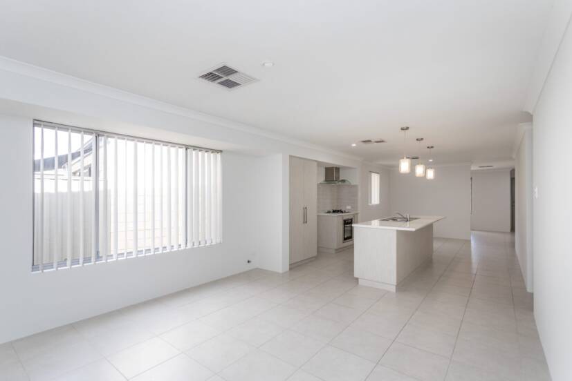 117 Broadway Boulevard, PIARA WATERS, WA 6112 AUS