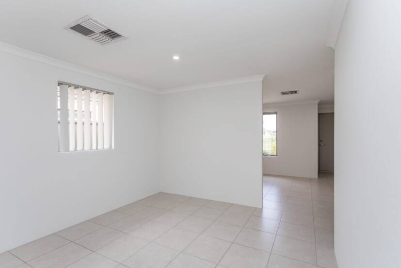 117 Broadway Boulevard, PIARA WATERS, WA 6112 AUS