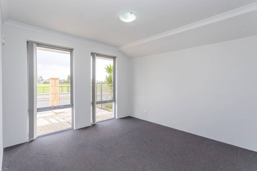 117 Broadway Boulevard, PIARA WATERS, WA 6112 AUS