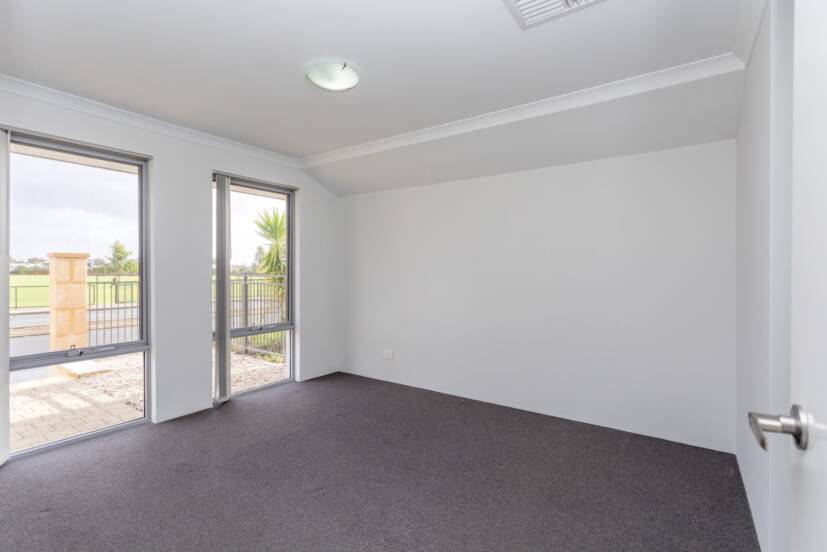 117 Broadway Boulevard, PIARA WATERS, WA 6112 AUS