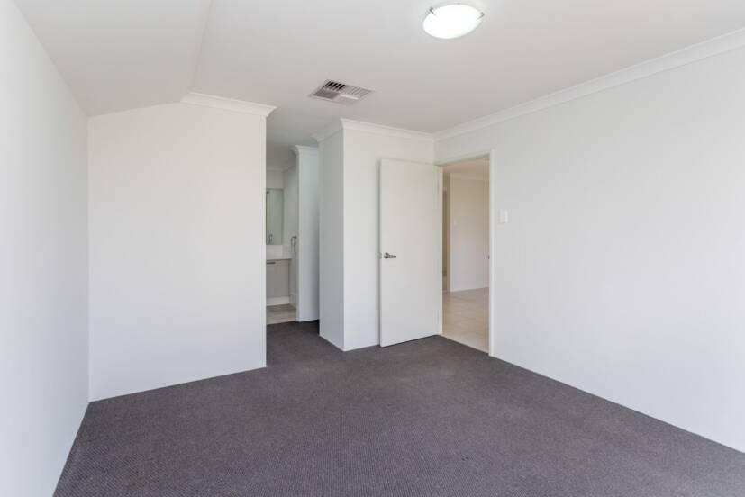 117 Broadway Boulevard, PIARA WATERS, WA 6112 AUS