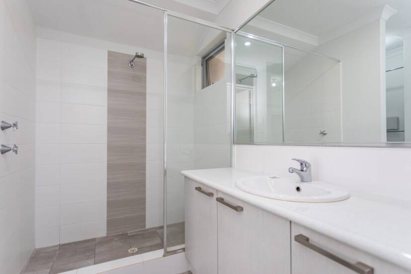 117 Broadway Boulevard, PIARA WATERS, WA 6112 AUS