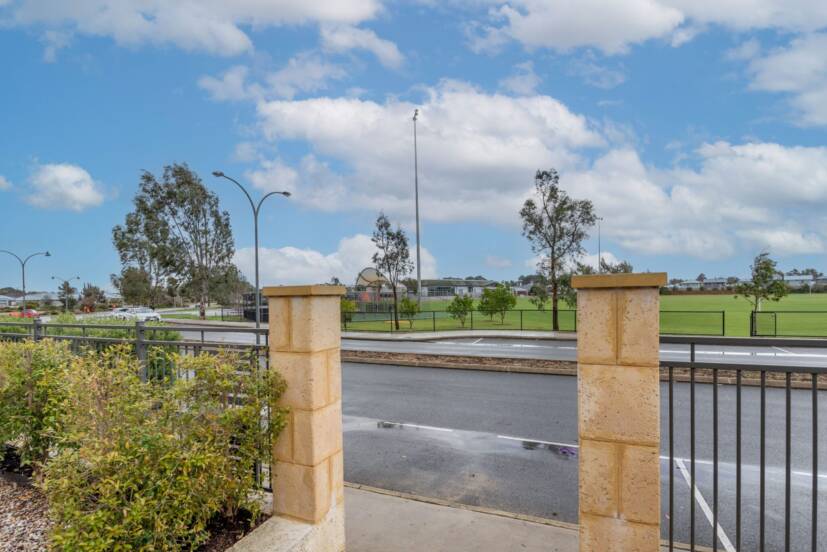 117 Broadway Boulevard, PIARA WATERS, WA 6112 AUS