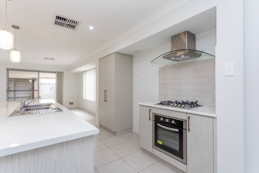 117 Broadway Boulevard, PIARA WATERS, WA 6112 AUS
