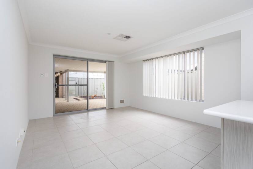117 Broadway Boulevard, PIARA WATERS, WA 6112 AUS