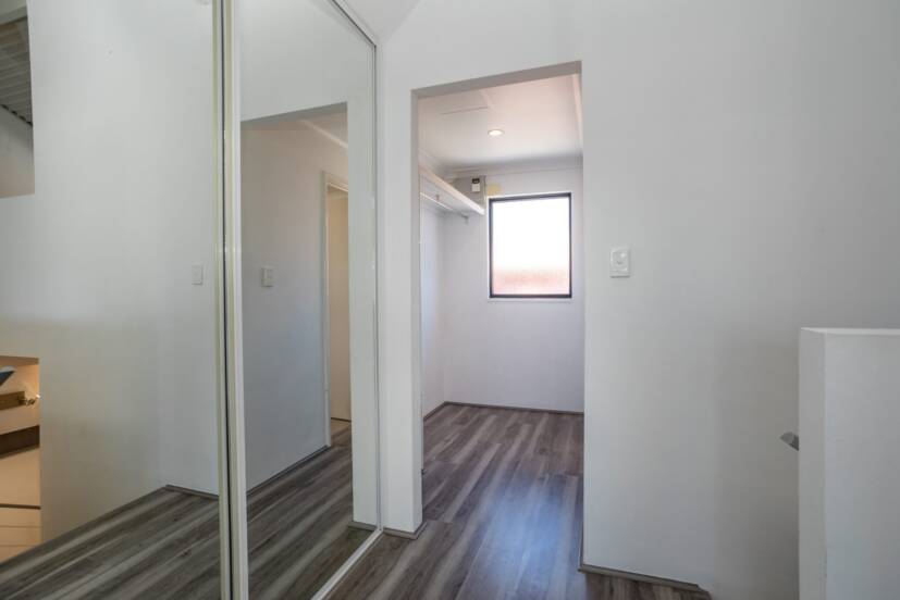 113 Ingleton Lane, MOUNT LAWLEY, WA 6050 AUS