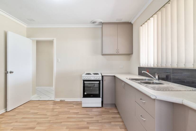 88 Barker Drive, DUNCRAIG, WA 6023 AUS
