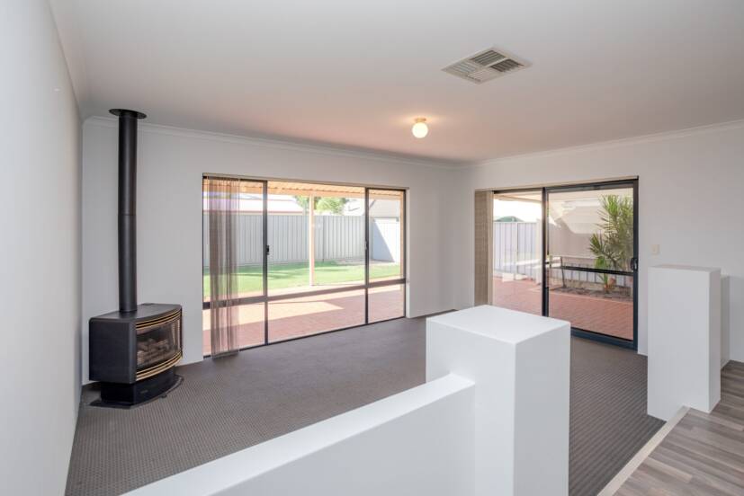 2 Pearce Court, HUNTINGDALE, WA 6110 AUS
