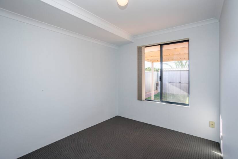 2 Pearce Court, HUNTINGDALE, WA 6110 AUS