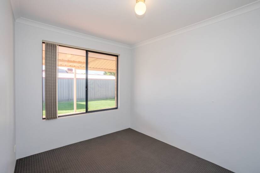 2 Pearce Court, HUNTINGDALE, WA 6110 AUS